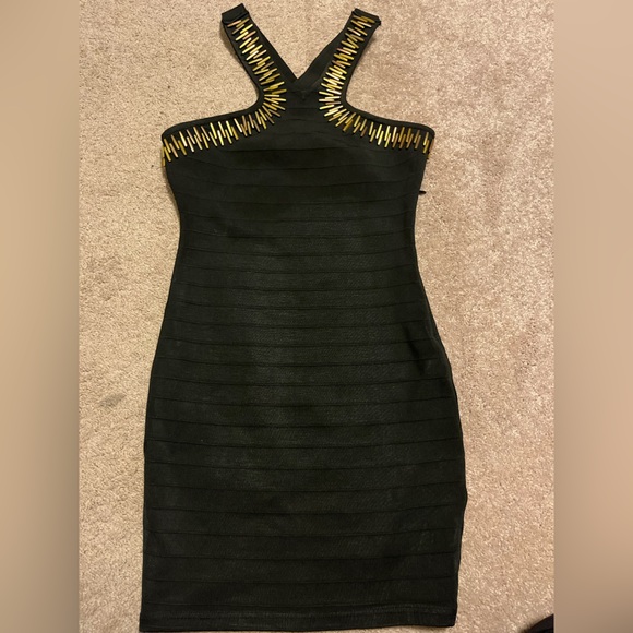 Forever 21 Black and Gold Bodycon dress- WORN ONCE - Picture 6 of 6